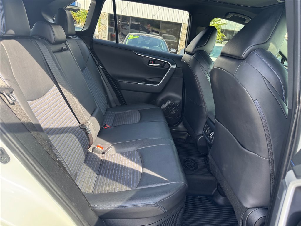 Used 2021 Toyota RAV4 XSE w/ XSE Grade Weather Package AWD/4WD image 21