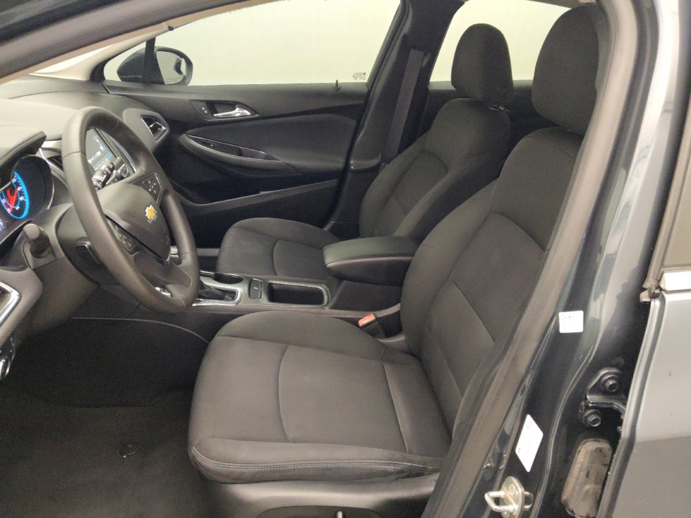 Used 2017 Chevrolet Cruze LT w/ Convenience Package image 17
