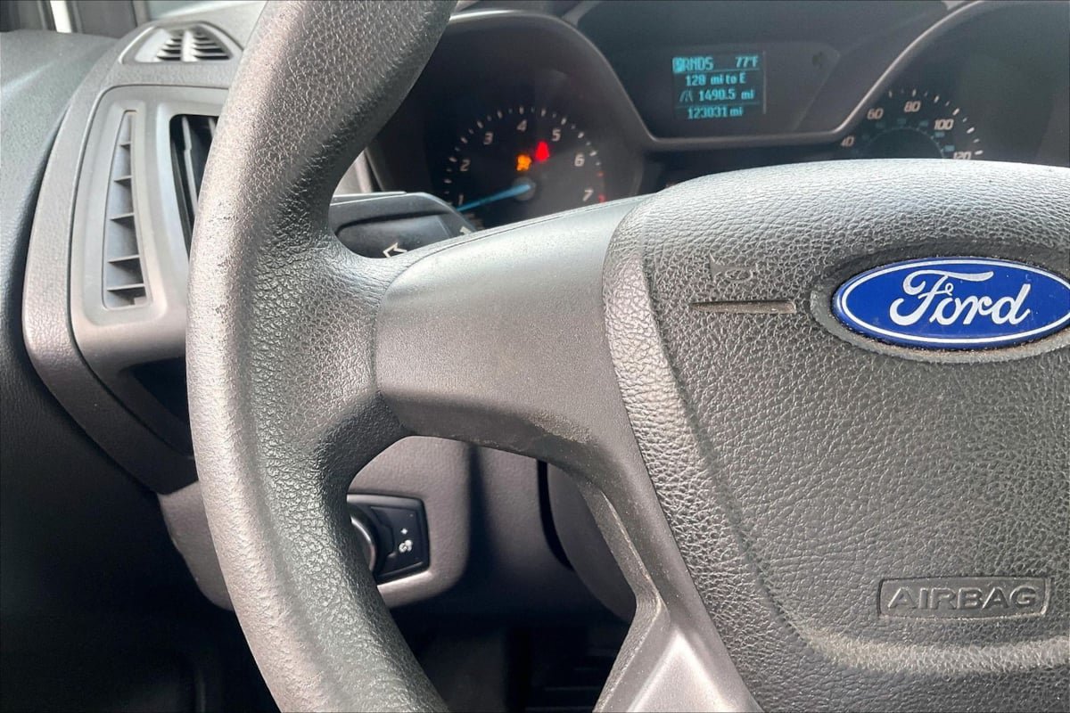 Used 2015 Ford Transit Connect XL FWD image 18