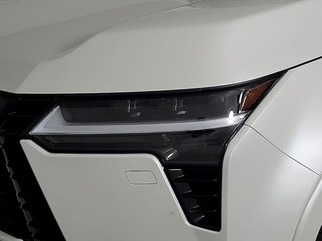 Used 2025 Lexus GX 550 w/ Accessory Package (2T) image 10
