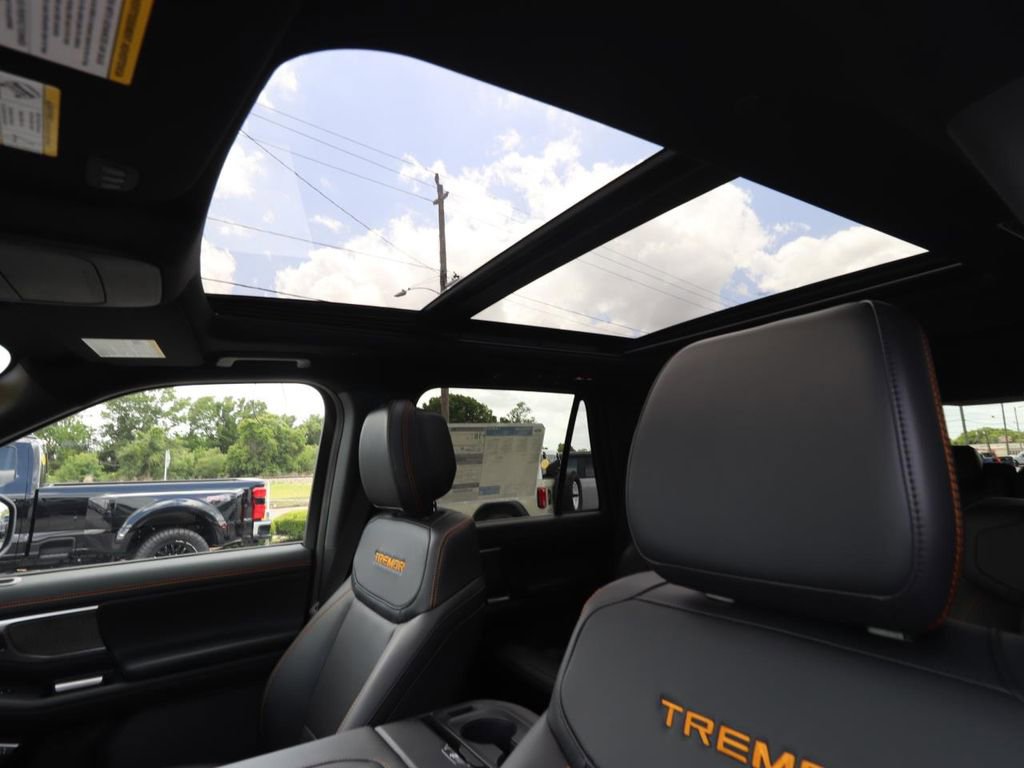 New 2026 Ford Expedition Tremor image 6