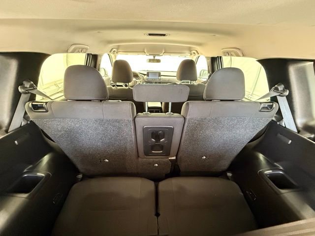 Used 2022 Mitsubishi Outlander ES image 5