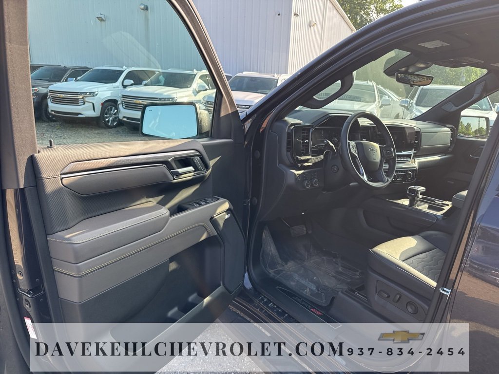 Used 2023 Chevrolet Silverado 1500 ZR2 image 9