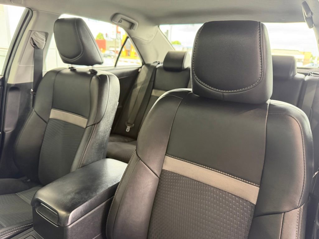 Used 2014 Toyota Camry SE FWD image 22