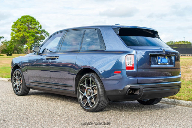 Used 2023 Rolls-Royce Cullinan Black Badge w/ Leather Finishing Pack image 6