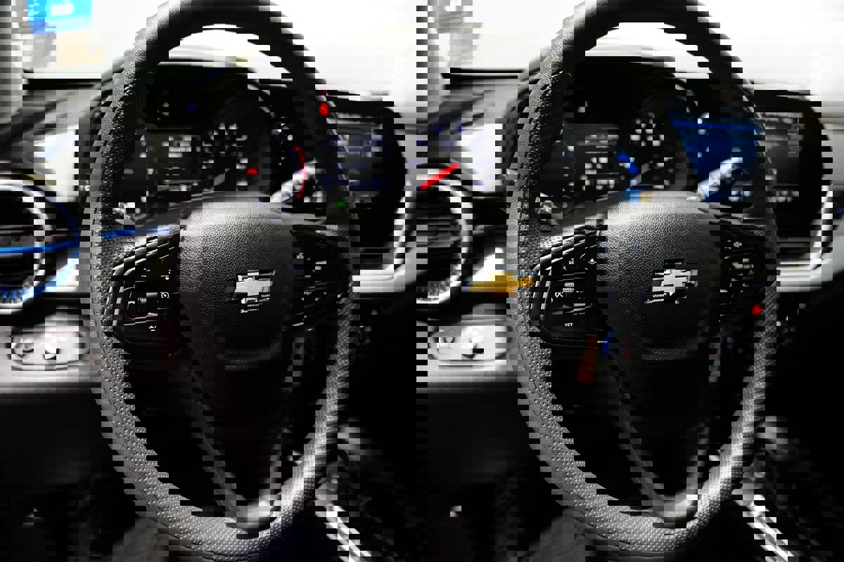 Used 2026 Chevrolet Trax LS w/ Driver Confidence Package image 15