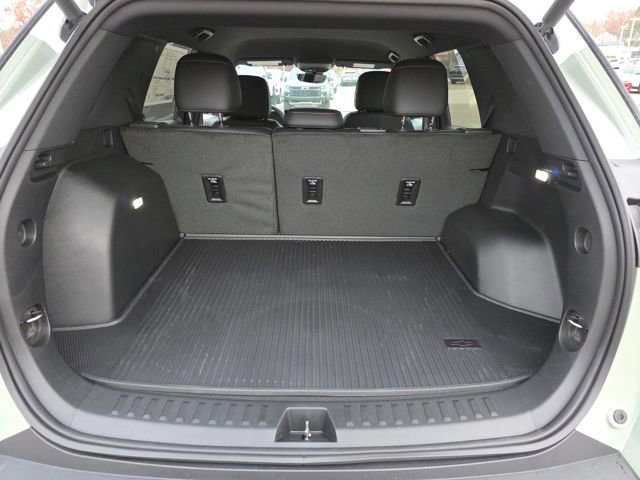New 2026 Chevrolet Equinox ACTIV w/ Convenience Package III image 23