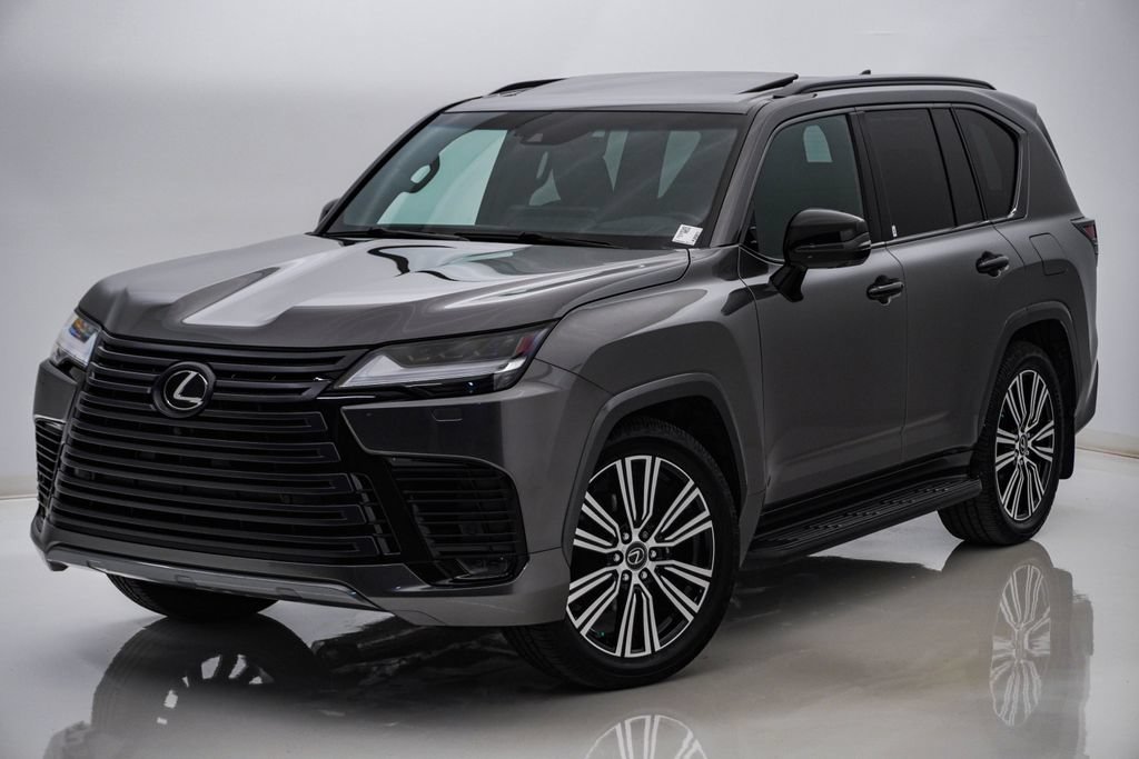 Used 2023 Lexus LX 600 4WD w/ Appearance Package image 3