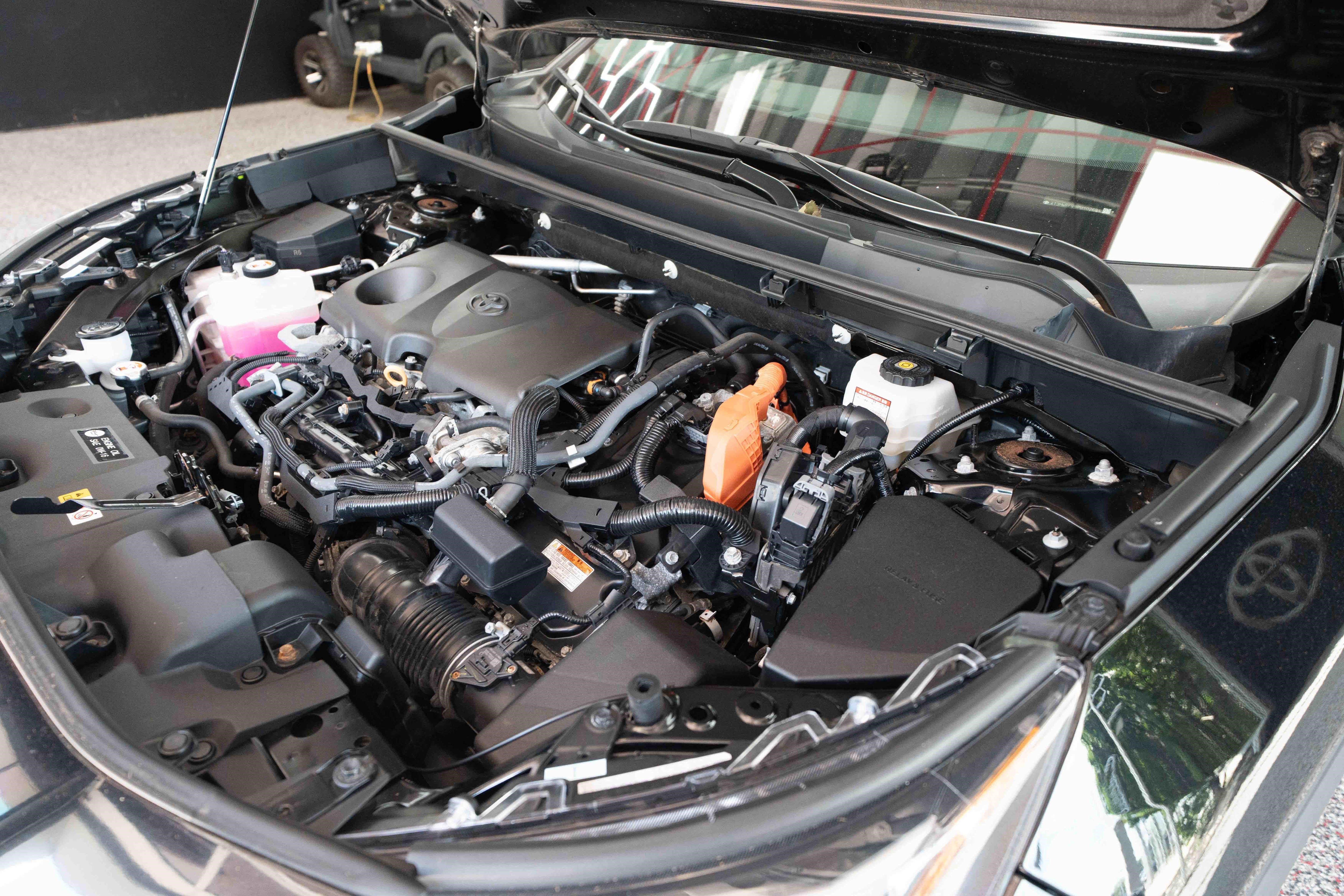 Used 2023 Toyota RAV4 LE AWD/4WD image 33