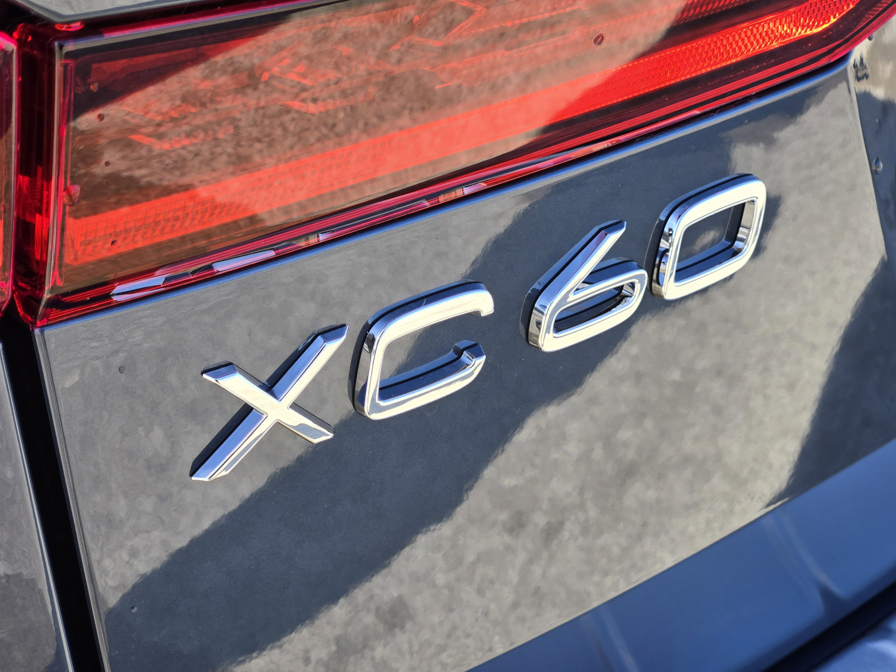 Used 2026 Volvo XC60 T8 Plus w/ Protection Package Premier AWD/4WD image 11
