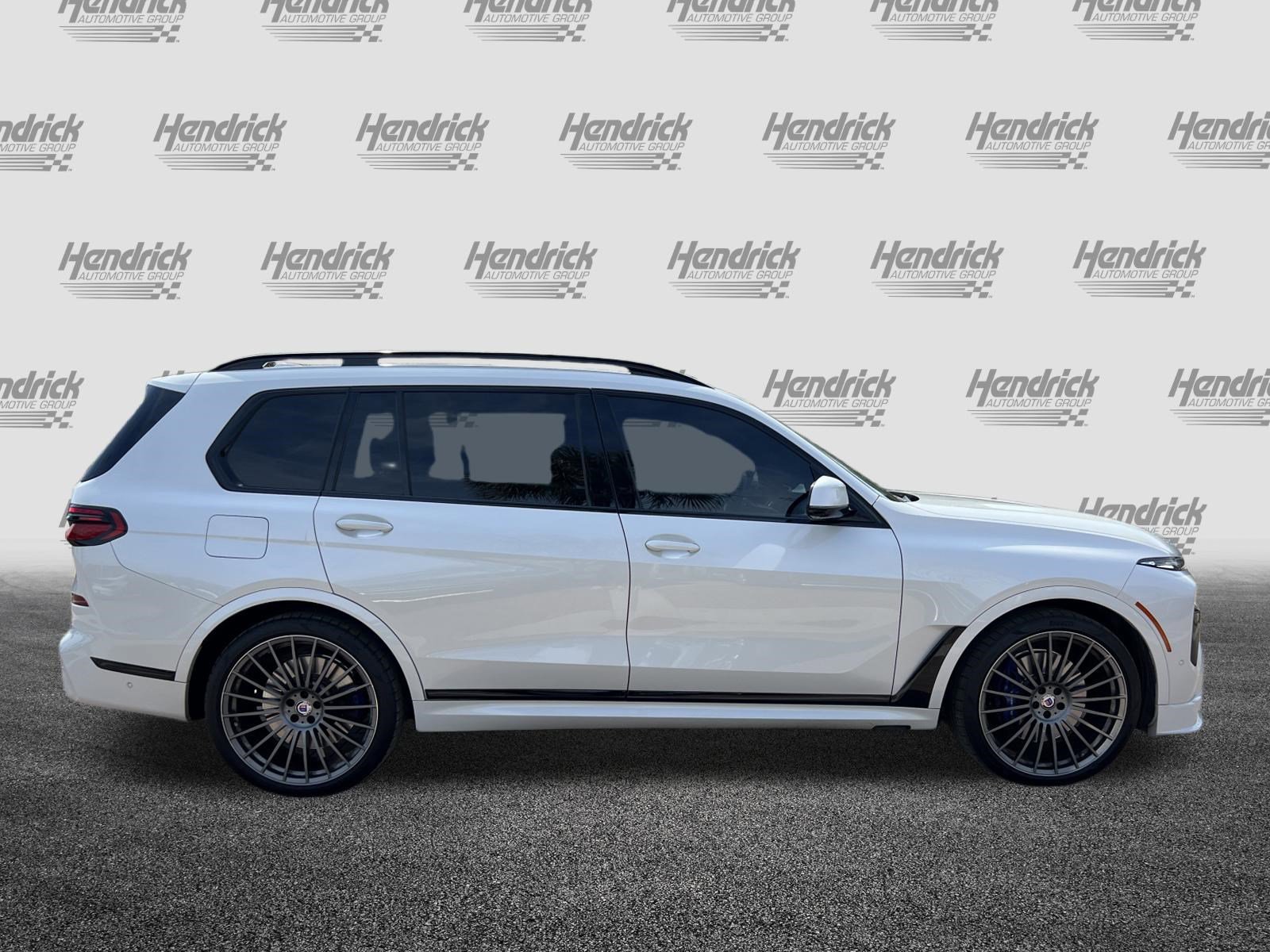 Used 2024 BMW ALPINA XB7 image 10