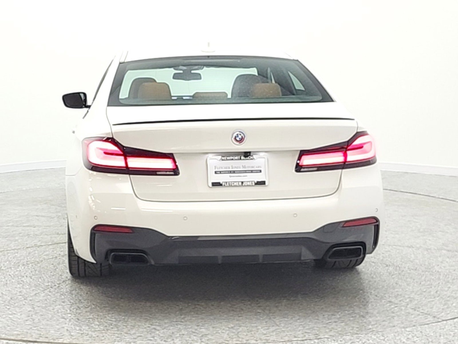 Used 2023 BMW M550i xDrive image 7