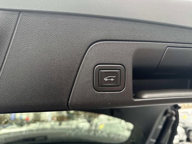 Used 2023 Buick Envision Essence w/ Sport Touring Package image 10