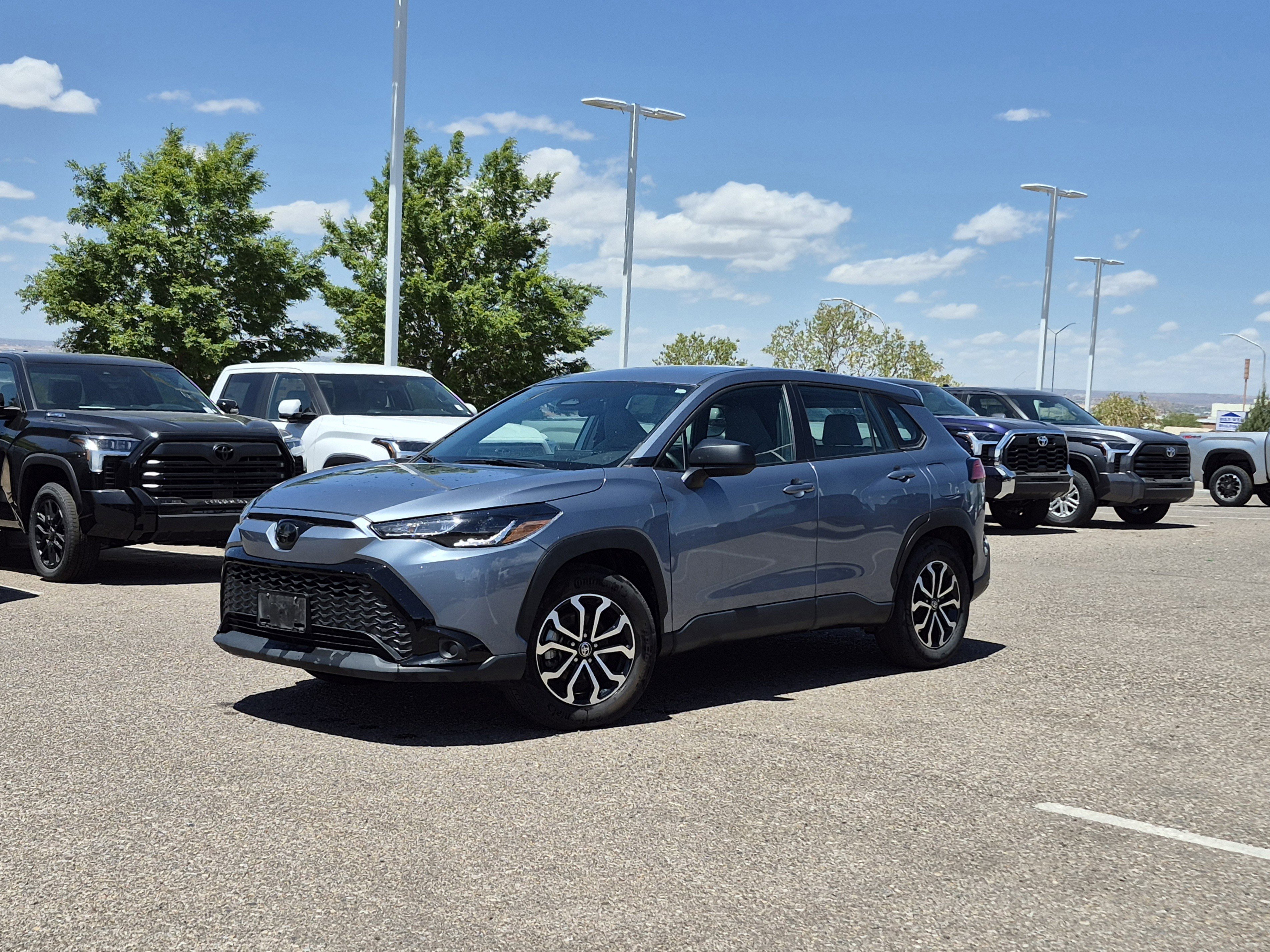 Used 2025 Toyota Corolla Cross AWD Hybrid image 1