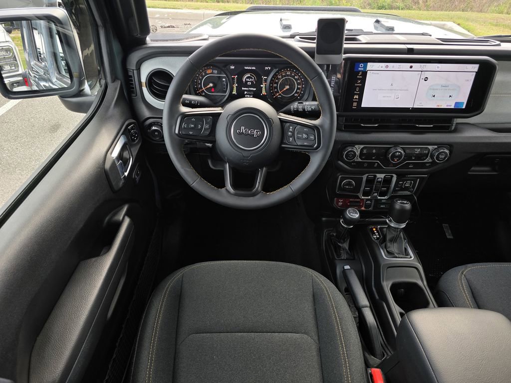 Used 2024 Jeep Wrangler Willys AWD/4WD image 17