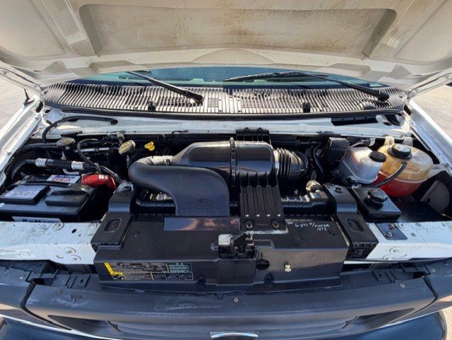 Used 2006 Ford E-150 and Econoline 150 RWD image 27