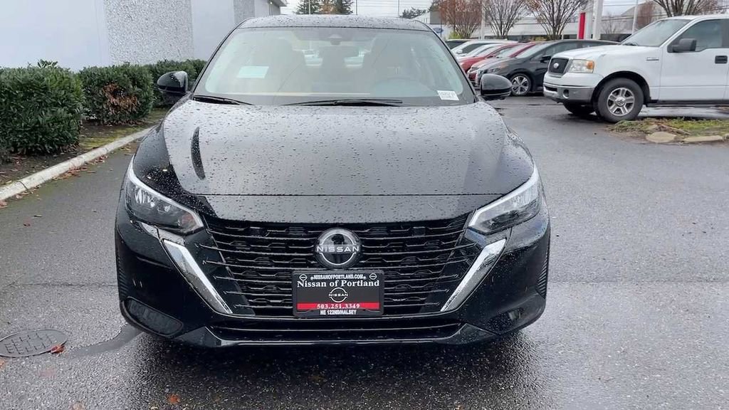 Certified 2025 Nissan Sentra SV FWD image 4