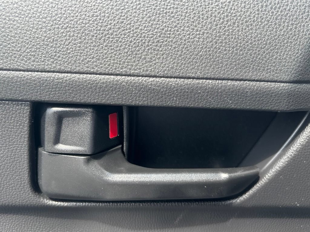 Used 2024 Toyota Tacoma SR RWD image 9