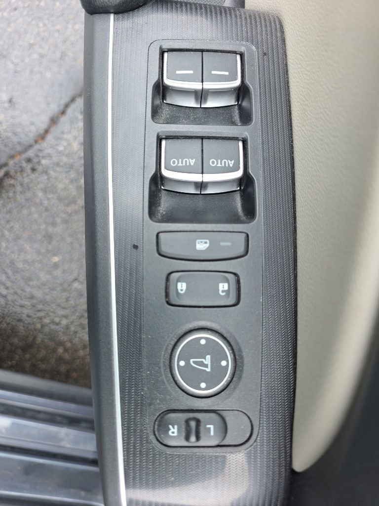 Used 2022 Honda Civic Sport Touring image 12