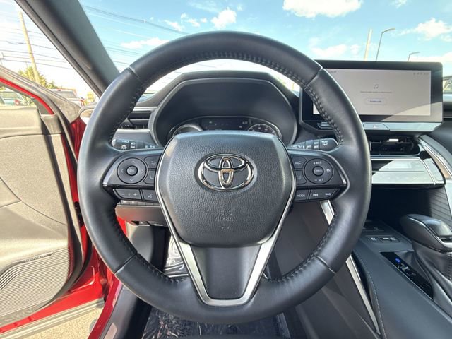 Used 2023 Toyota Venza Nightshade AWD/4WD image 14