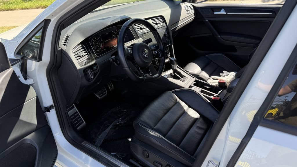 Used 2019 Volkswagen Golf R 4-Door AWD/4WD image 3
