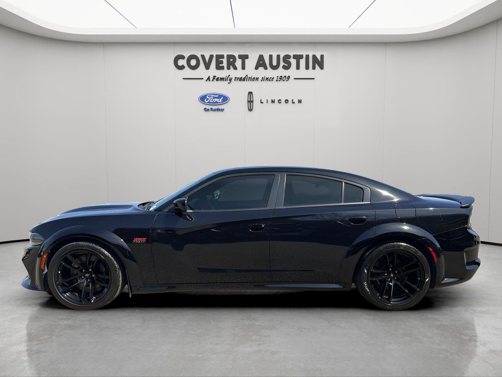 Used 2023 Dodge Charger Scat Pack image 2