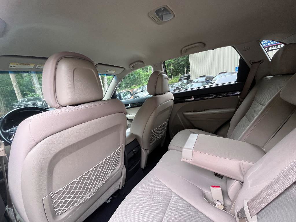 Used 2014 Kia Sorento LX FWD image 23