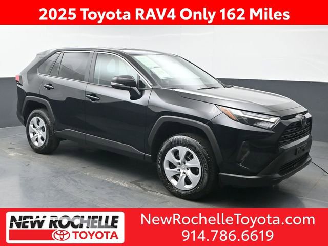 Used 2025 Toyota RAV4 LE AWD/4WD video 1