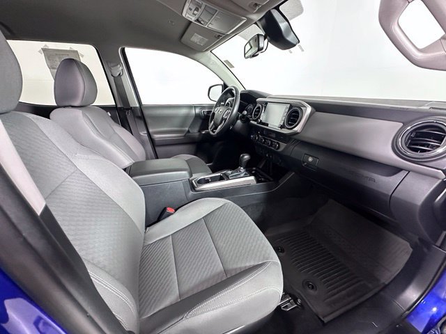 Used 2023 Toyota Tacoma SR5 AWD/4WD image 25