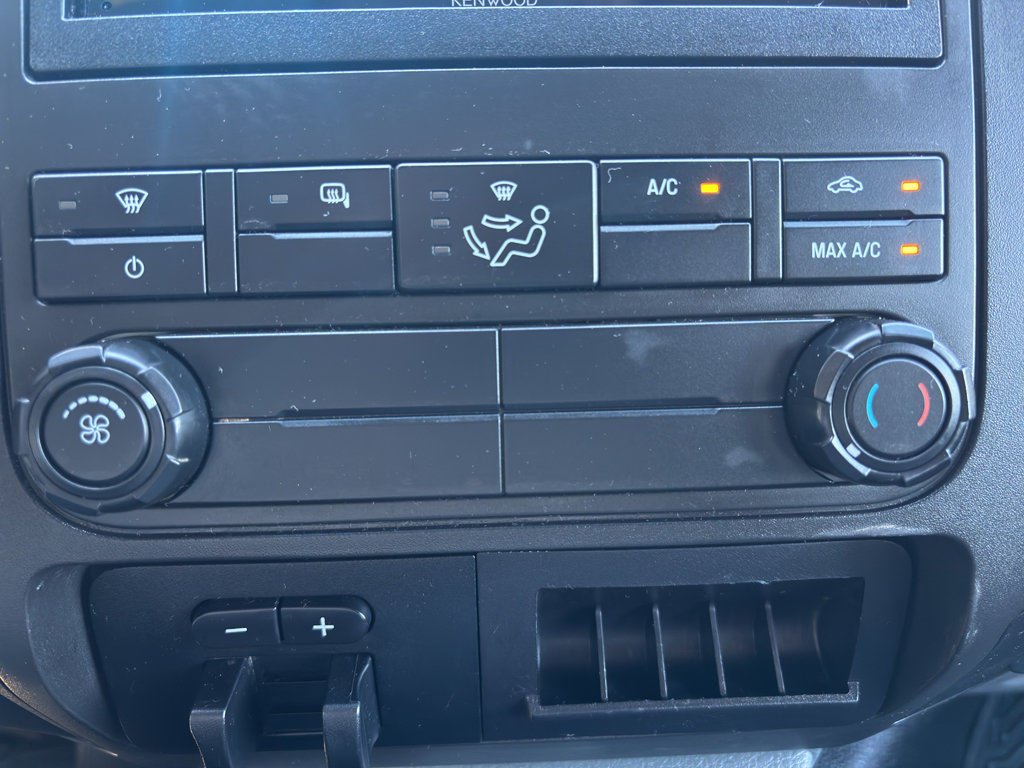 Used 2014 Ford F250 XL w/ Power Equipment Group AWD/4WD image 14
