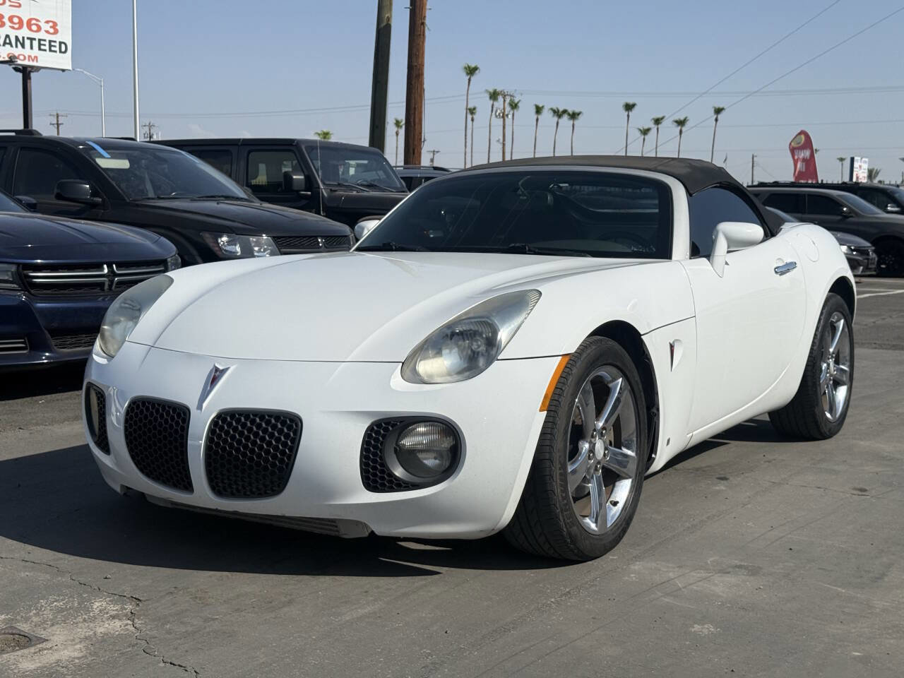 Used 2008 Pontiac Solstice GXP w/ Premium Package image 2