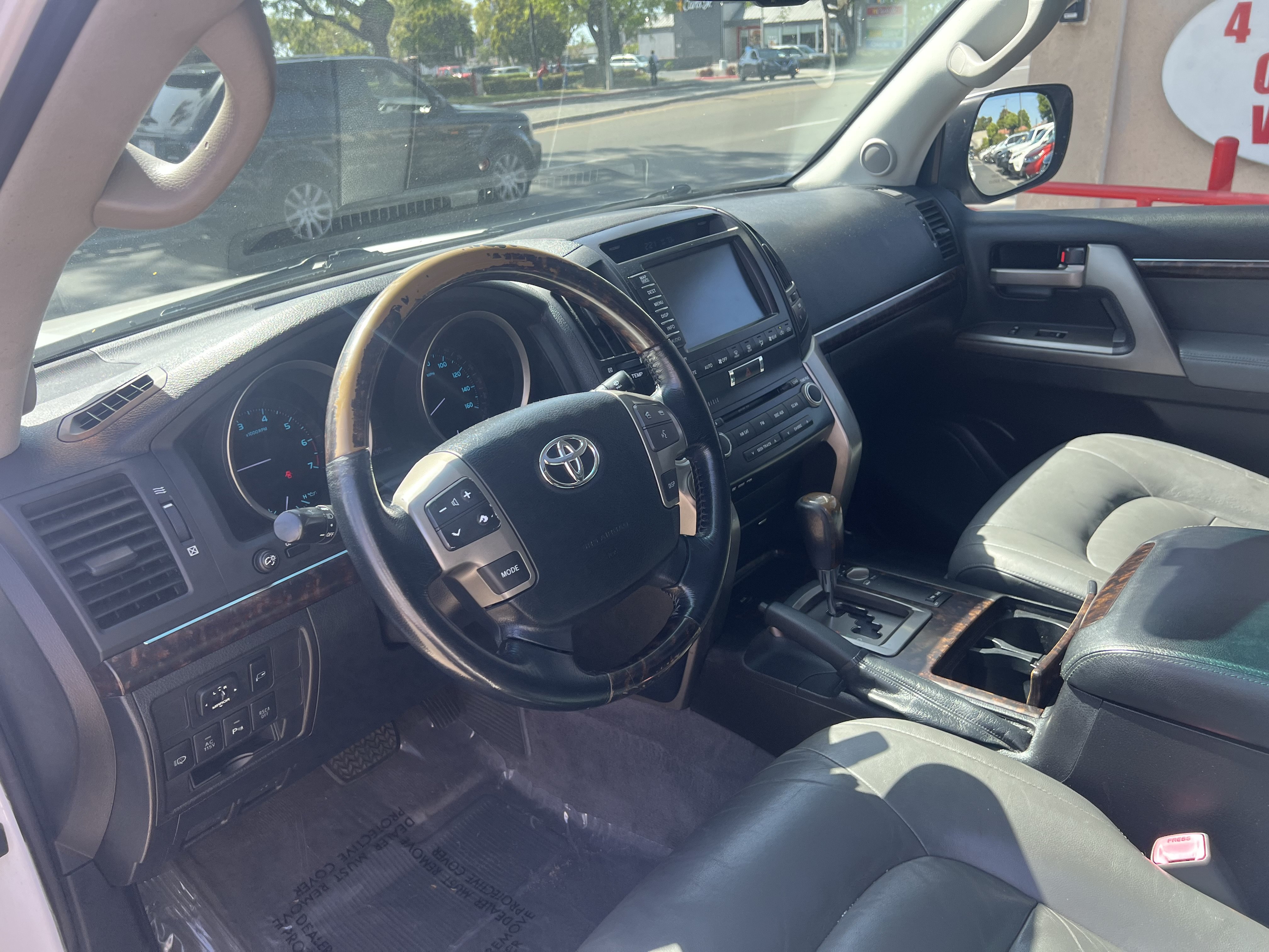 Used 2008 Toyota Land Cruiser AWD/4WD image 13