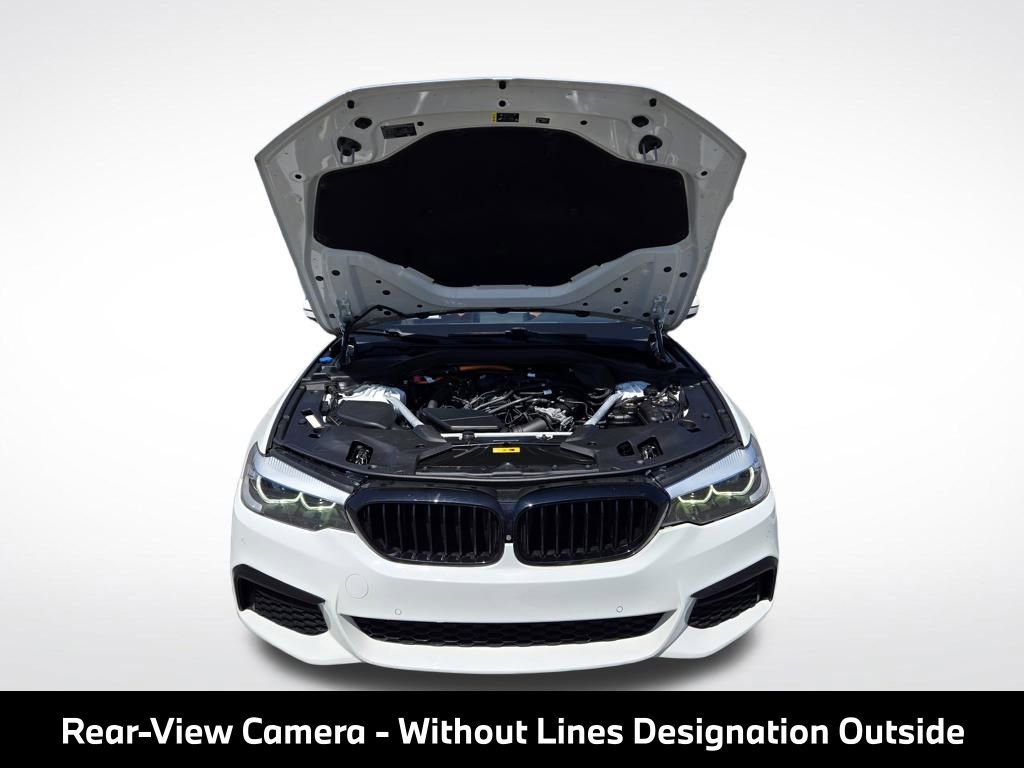Used 2019 BMW 530e w/ M Sport Package RWD image 16