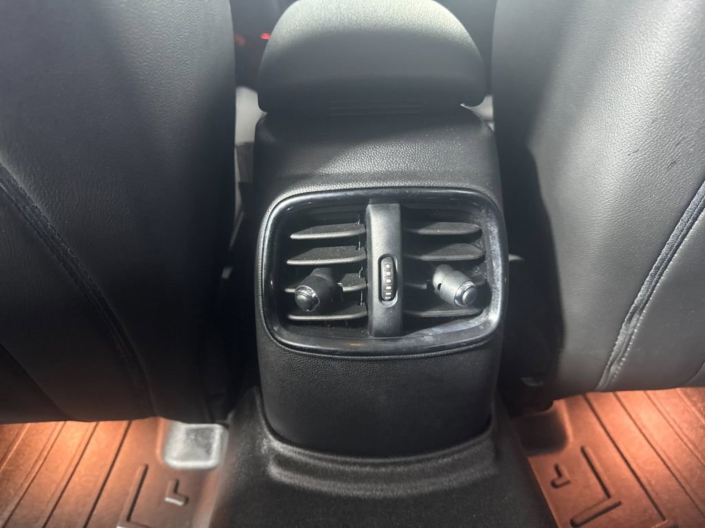 Used 2019 MINI Cooper Clubman S w/ Premium Package image 33