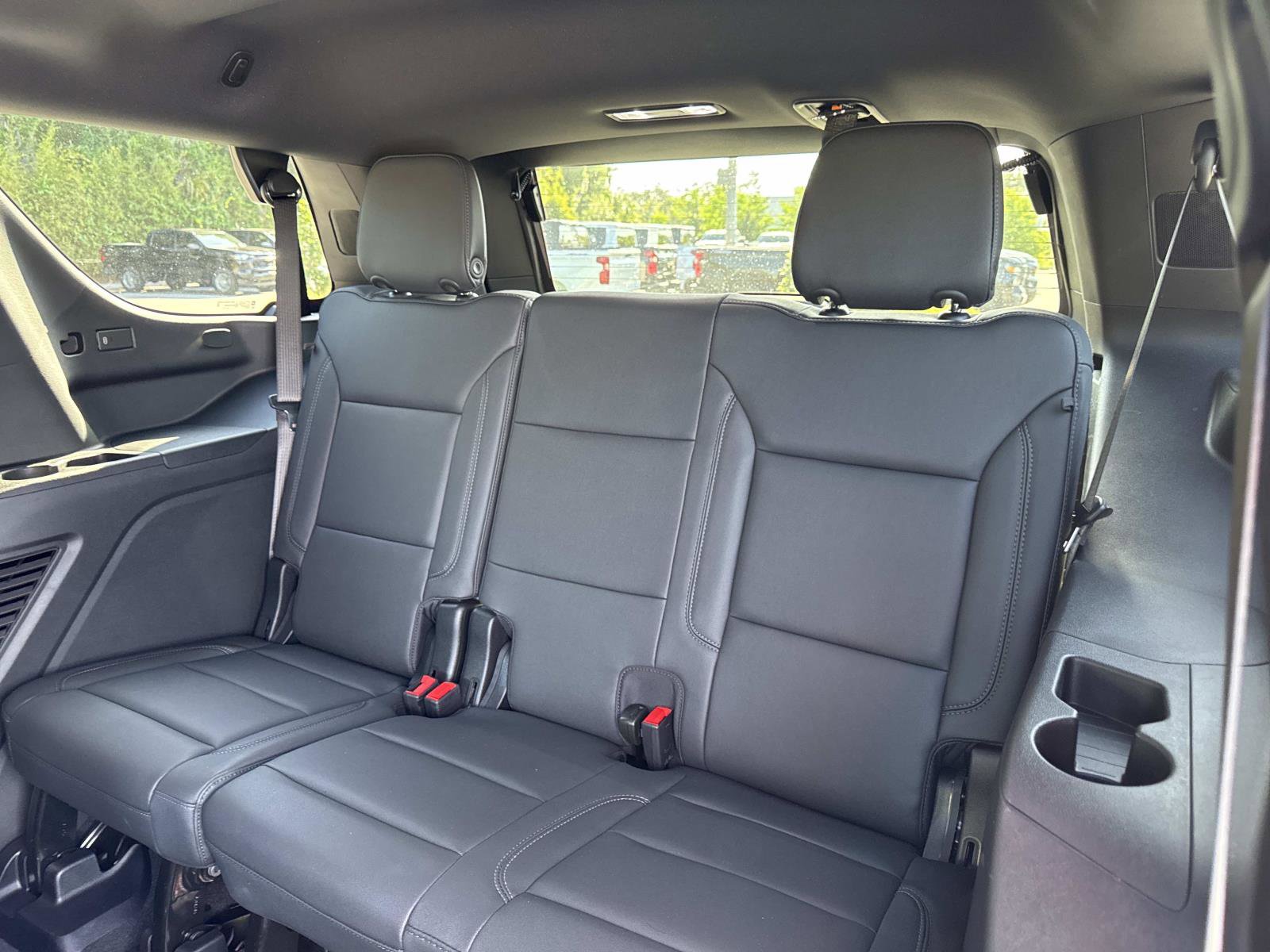 Used 2026 Chevrolet Tahoe Z71 AWD/4WD image 12