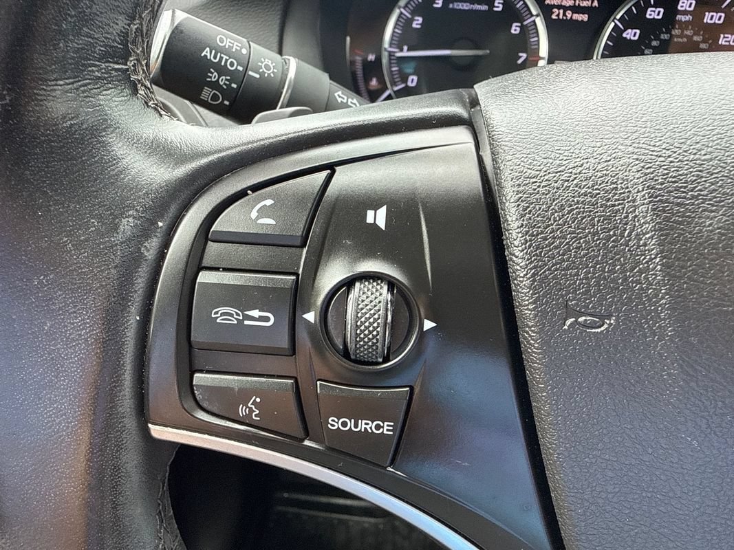Used 2020 Acura MDX SH-AWD image 15