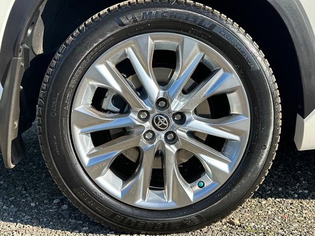 Used 2021 Toyota Highlander Limited AWD/4WD image 36