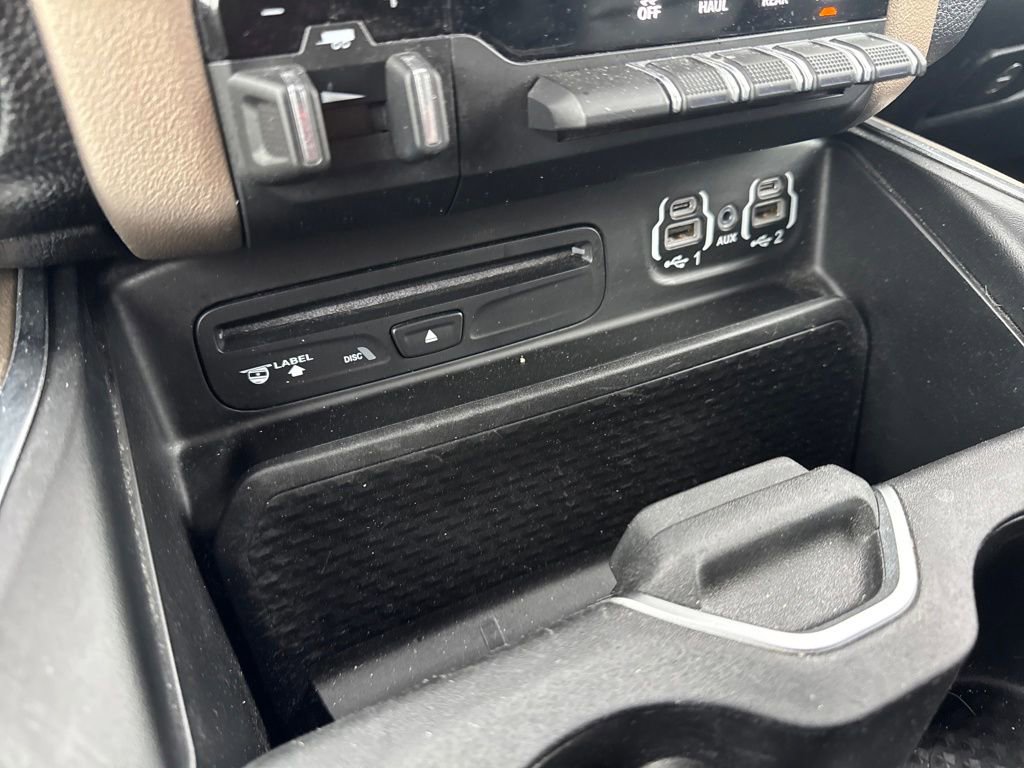 Used 2019 RAM 1500 Laramie w/ Sport Appearance Package image 39