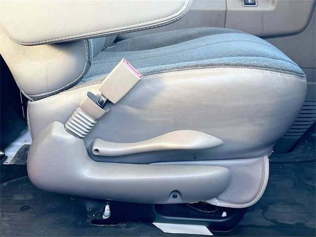 Used 2024 GMC Savana 2500 w/ Driver Convenience Package image 11