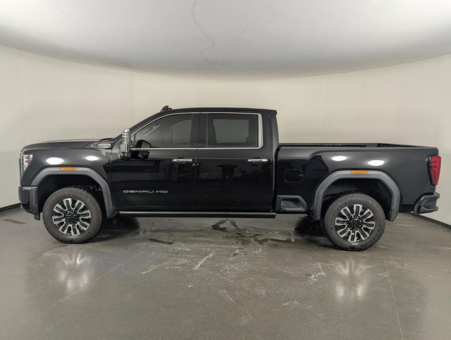 Used 2025 GMC Sierra 2500 Denali Ultimate image 5