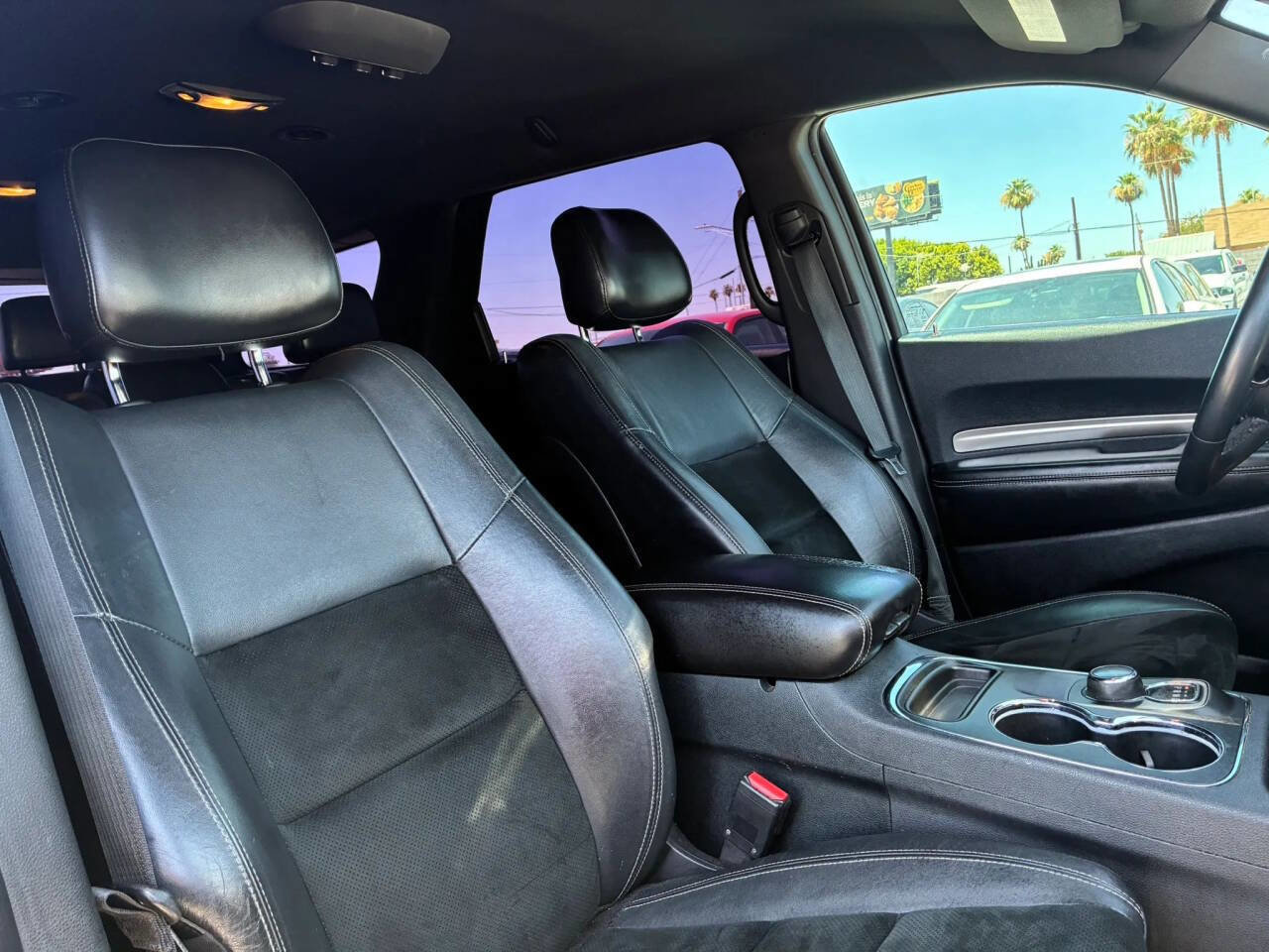 Used 2016 Dodge Durango SXT w/ Blacktop Package RWD image 29