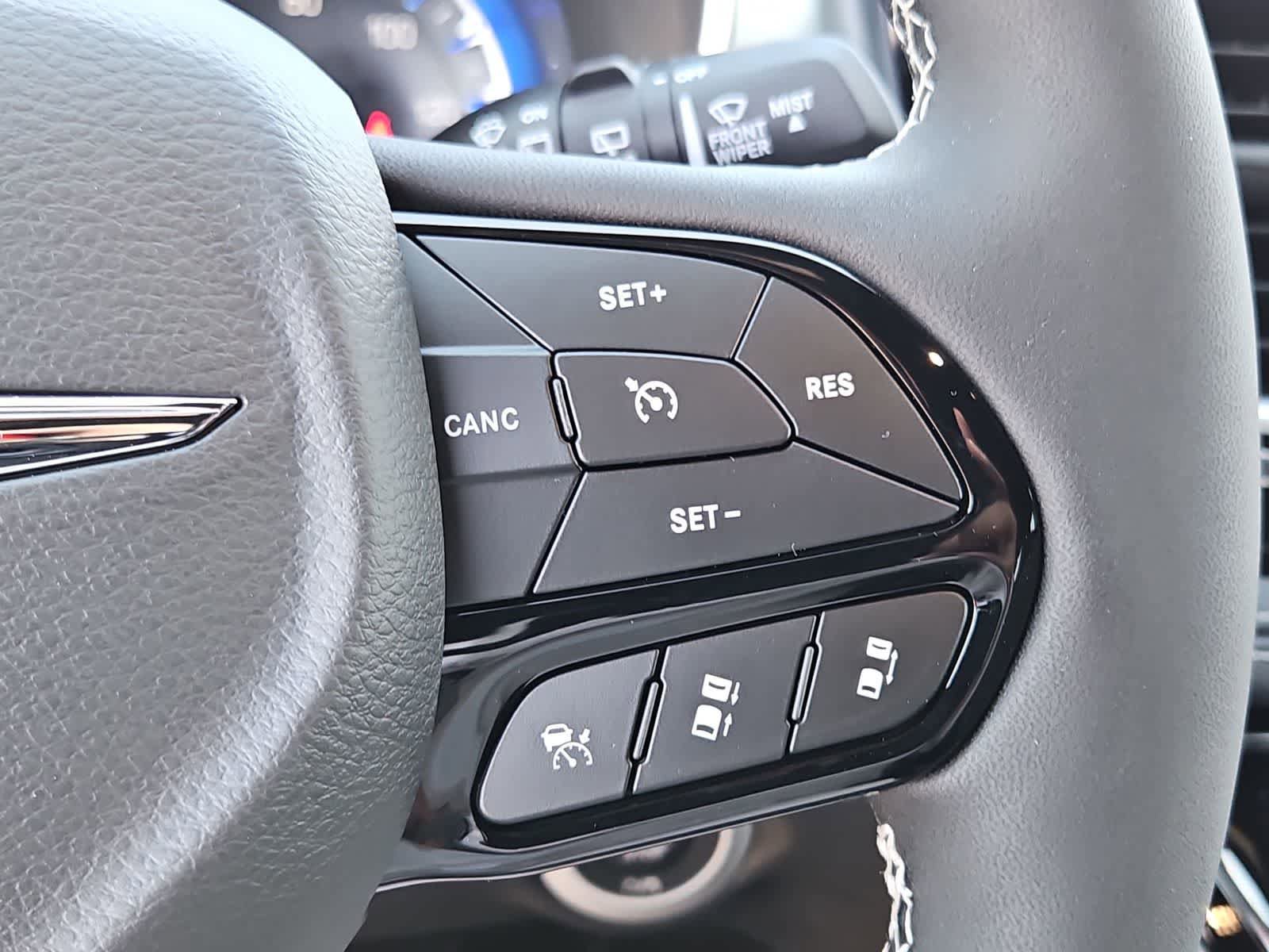 New 2026 Chrysler Pacifica Limited AWD/4WD image 24