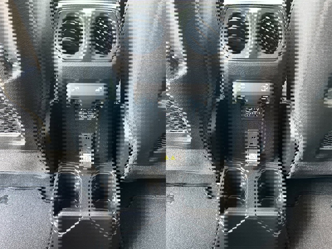 New 2025 Jeep Gladiator Mojave image 16