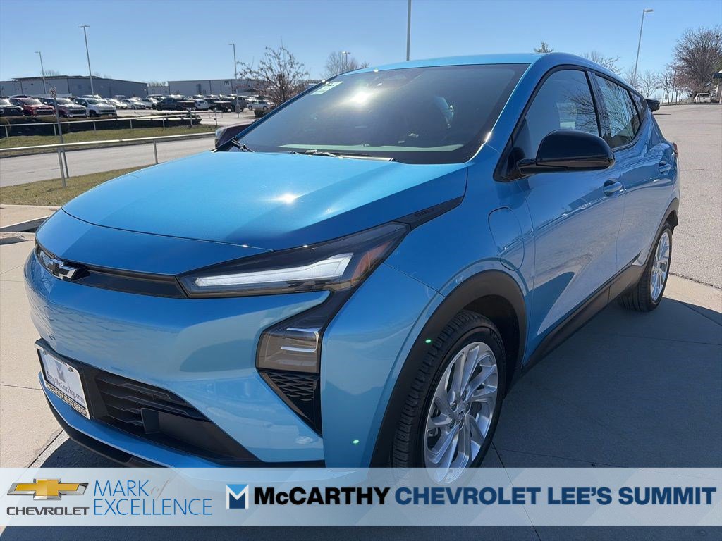 New 2027 Chevrolet Bolt LT w/ Comfort Package FWD image 4