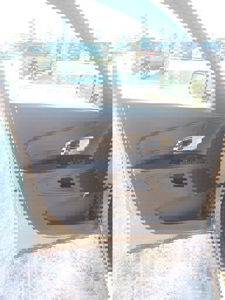 Used 2010 GMC Terrain SLE image 11