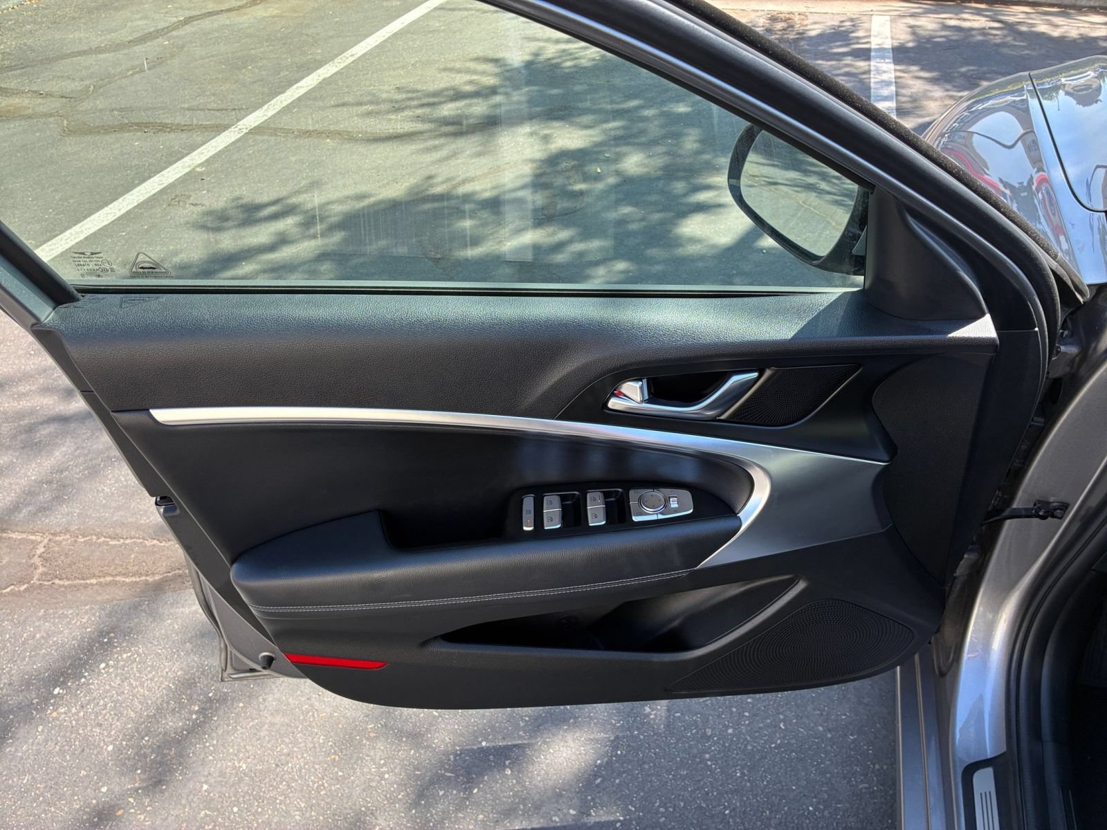 Used 2026 Genesis G70 2.5T RWD image 19