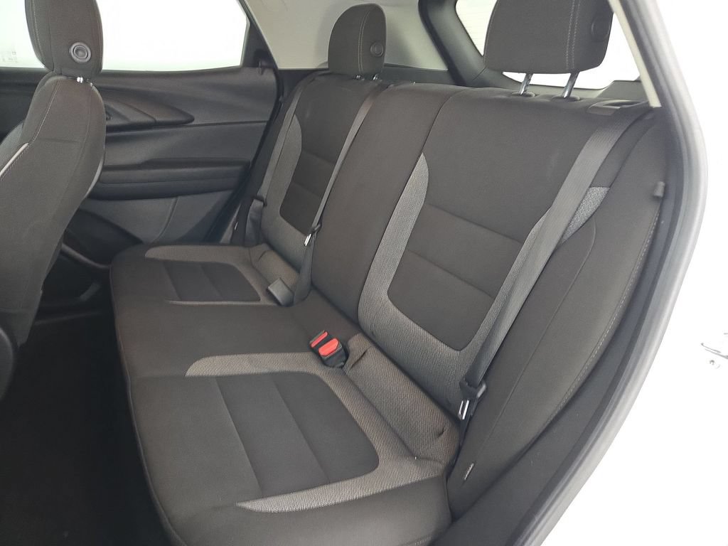 Used 2021 Chevrolet TrailBlazer LS FWD image 28