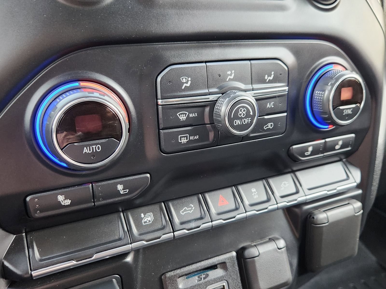 Used 2020 Chevrolet Silverado 3500 LTZ image 22