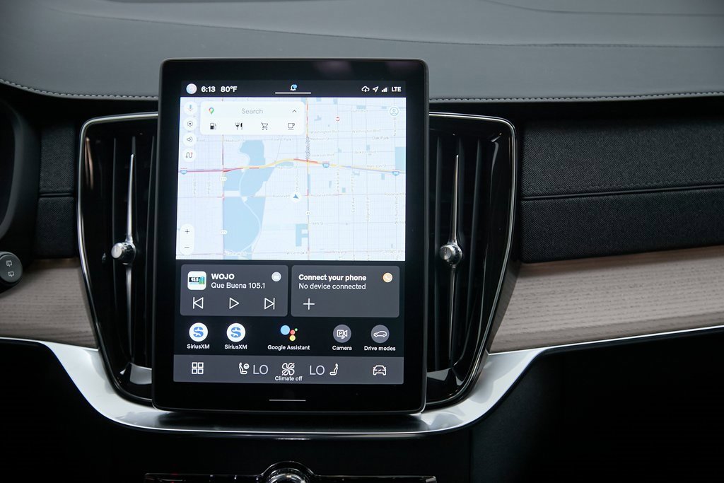 Used 2025 Volvo XC90 B6 Core w/ Protection Package image 27