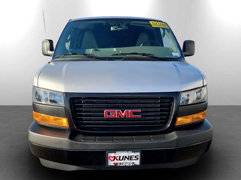 New 2026 GMC Savana 3500 w/ Driver Convenience Package RWD image 4